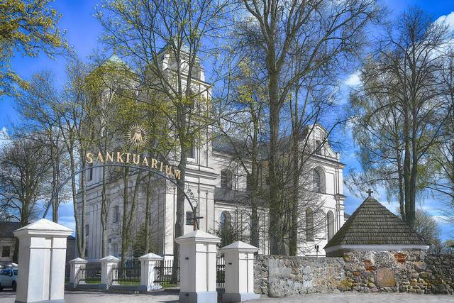 Kościół – Parafia Ofiarowania NMP, Różanystok