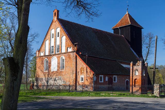 Kościół – Parafia Świętego Walentego, Klewki