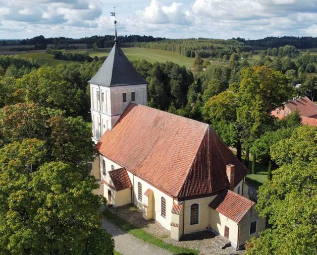 Kościół – Parafia Matki Bożej Różańcowej, Szarejki