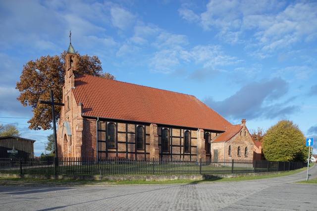 Kościół – Parafia Najświętszego Serca Jezusa, Borzytuchom