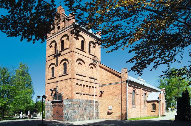 Kościół – Parafia Niepokalanego Serca Maryi, Warlubie