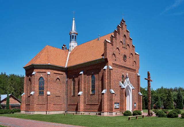 Kościół – Parafia Niepokalanego Poczęcia Najświętszej Maryi Panny, Jaślany