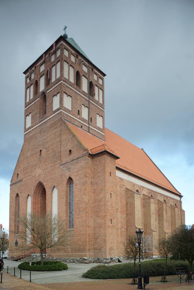 Kościół – Parafia Ścięcia Świętego Jana Chrzciciela, Chojnice