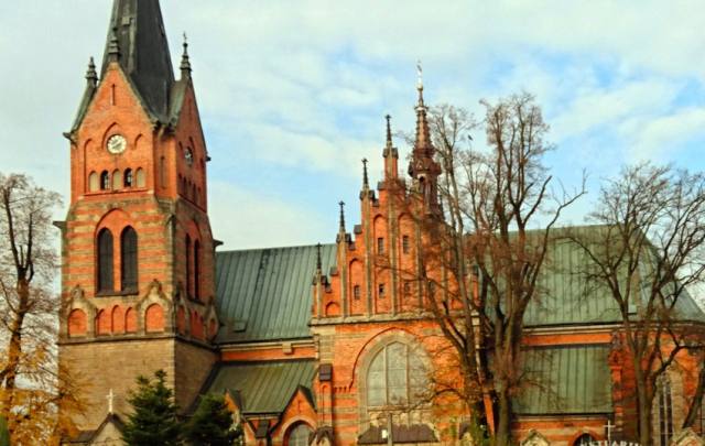 Kościół – Parafia Pana Jezusa Miłosiernego i Świętego Andrzeja Apostoła, Ciężkowice