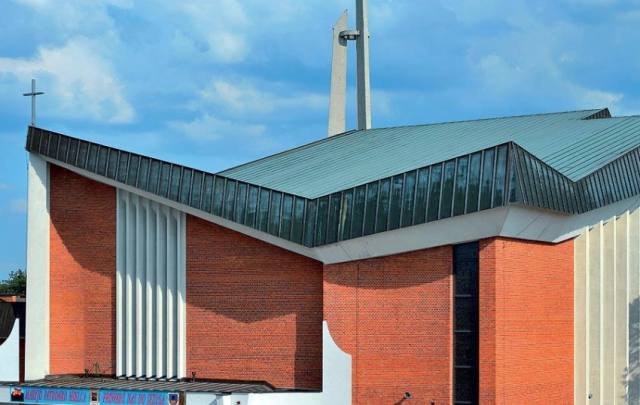 Kościół – Parafia Matki Bożej Nieustającej Pomocy, Mielec