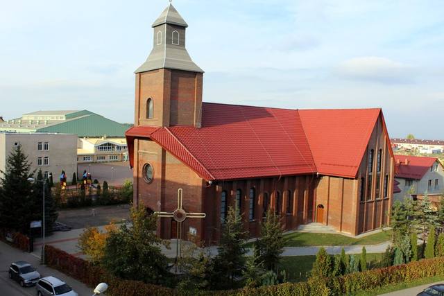 Kościół – Parafia Św. Brata Alberta Chmielowskiego, Świebodzice