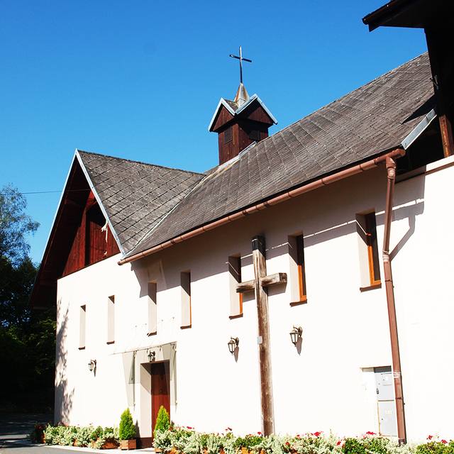 Kościół – Parafia Matki Bożej Opatrzności, Czułów