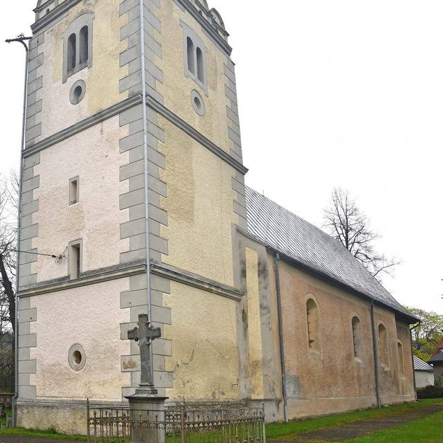 Kościół – Parafia Świętej Jadwigi Śląskiej, Karpniki