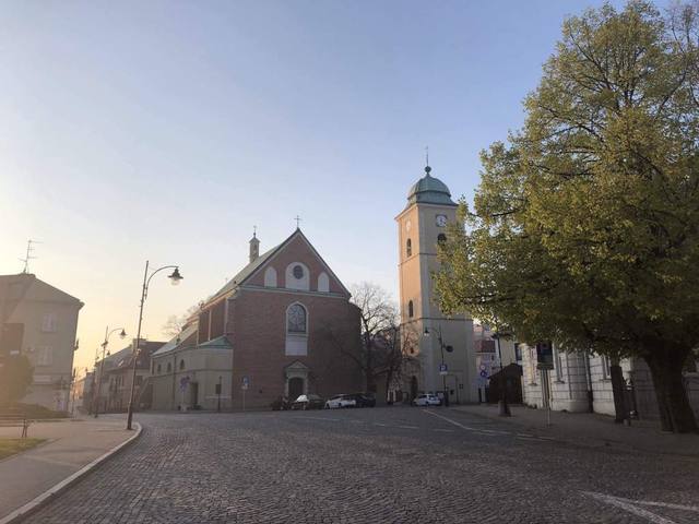 Kościół – Parafia Św. Wojciecha i św. Stanisława, Rzeszów – Fara