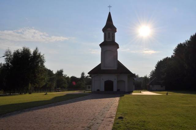 Kościół – Parafia NMP Wspomożenia Wiernych, Kostowiec