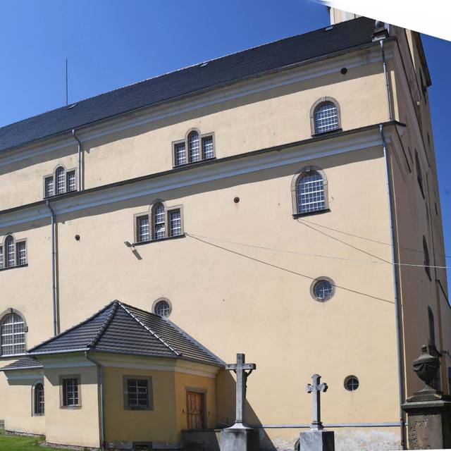 Kościół – Parafia Świętej Rodziny, Chełmsko Śląskie