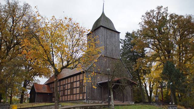 Kościół – Parafia Świętej Marii Magdaleny, Ugoszcz