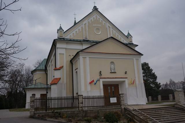 Kościół – Parafia Św. Mikołaja, Niwiska