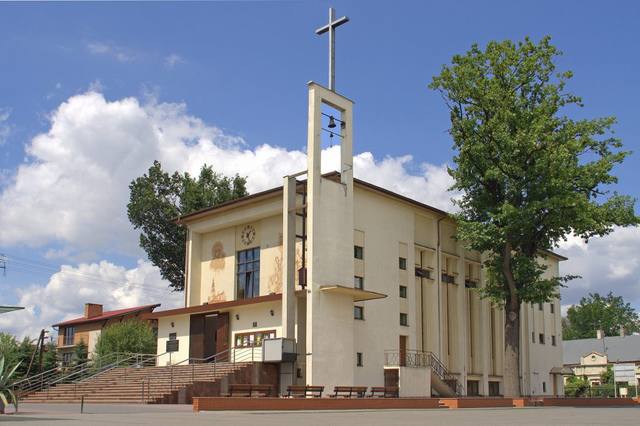 Kościół – Parafia Matki Boskiej Częstochowskiej, Ksawerów