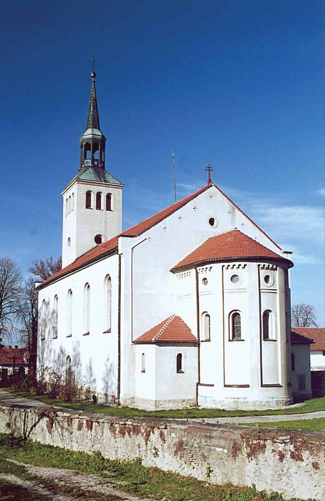 Kościół – Parafia Św. Marcina, Nowolesie