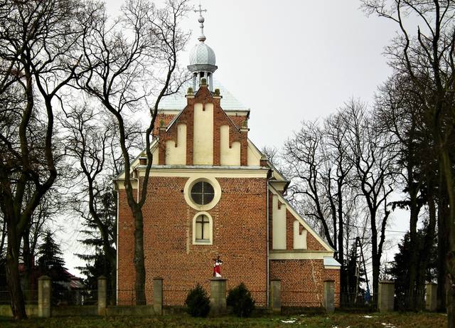 Kościół – Parafia Św. Józefa, Siecień