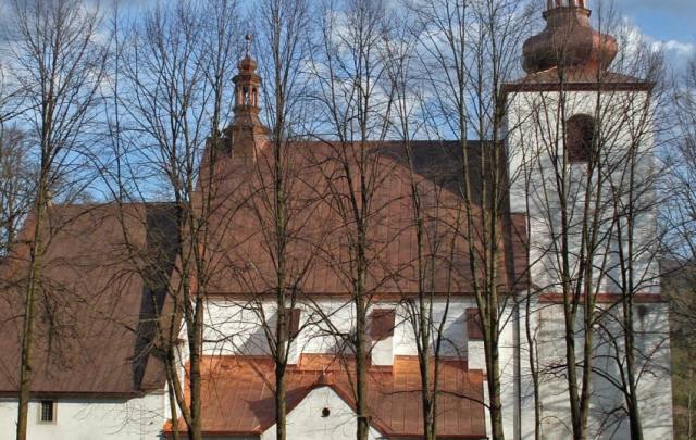 Kościół – Parafia Narodzenia Najświętszej Maryi Panny, Jazowsko