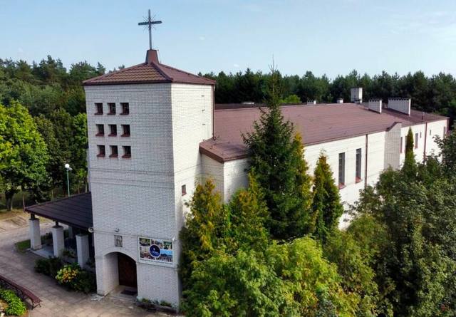 Kościół – Parafia Matki Miłosierdzia Ostrobramskiej, Pisz