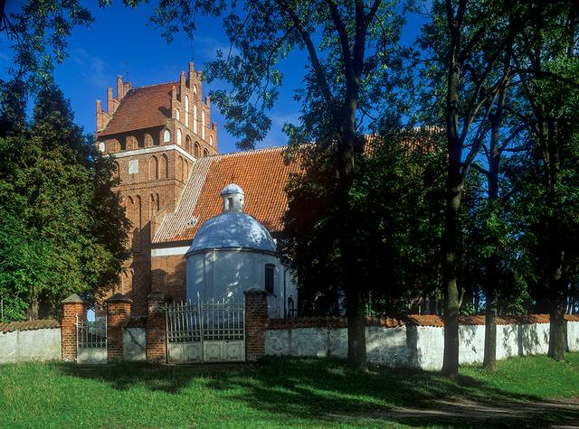 Kościół – Parafia Świętego Antoniego Opata, Wozławki