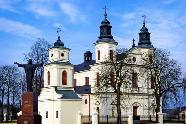 Kościół – Parafia Św. Stanisława BM, Zbuczyn