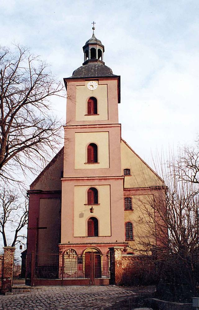 Kościół – Parafia Najświętszej Maryi Panny Różańcowej, Kiełczów