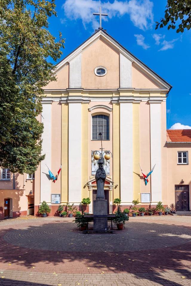 Kościół – Parafia Matki Bożej Bolesnej, Łomża