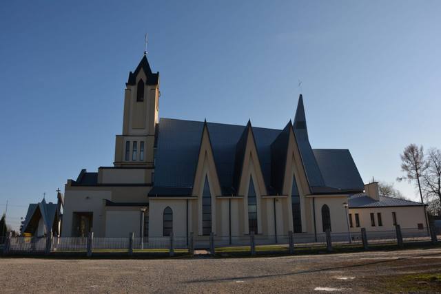 Kościół – Parafia Św. Jadwigi Królowej, Wólka Podleśna