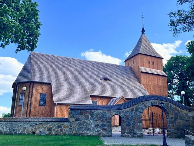 Kościół – Parafia Narodzenia Najświętszej Maryi Panny, Wieliczki