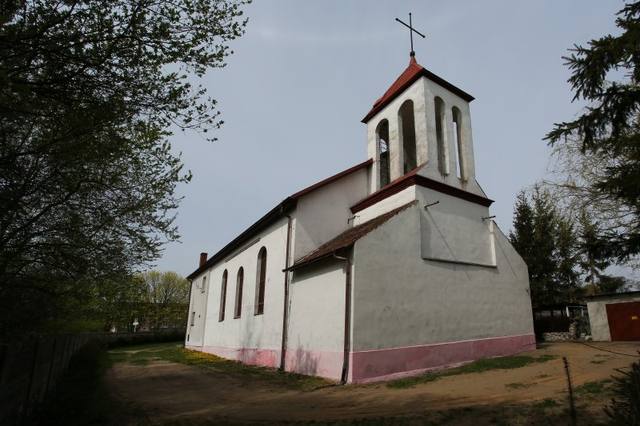 Kościół – Parafia Miłosierdzia Bożego, Batowo