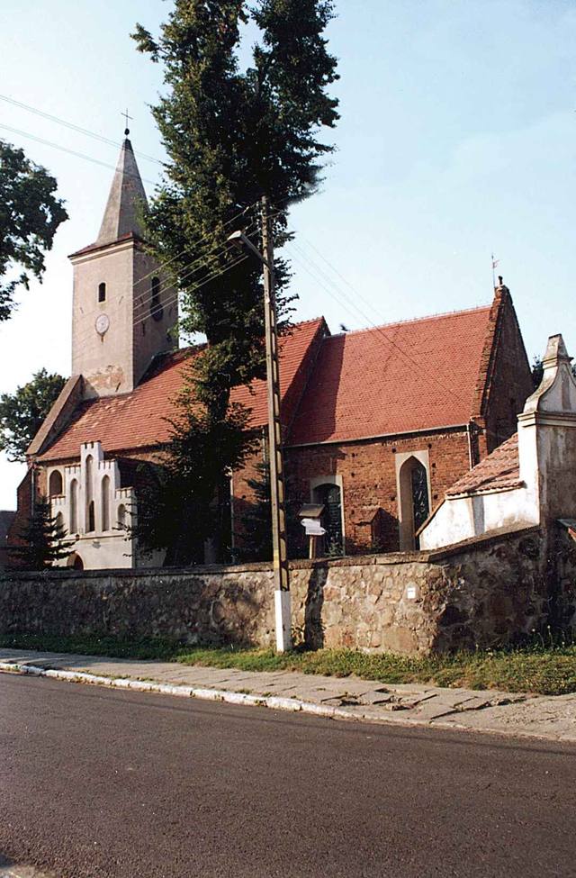 Kościół – Parafia Najświętszego Serca Pana Jezusa, Pogorzela