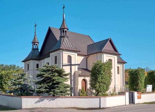 Kościół – Parafia Św. Barbary, Mychów
