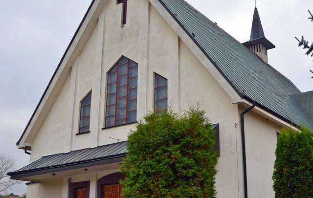 Kościół – Parafia Podwyższenia Krzyża Świętego, Janowice