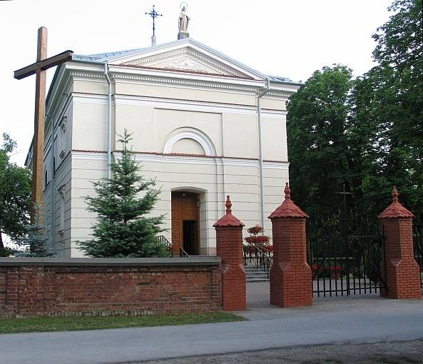 Kościół – Parafia Świętych Apostołów Piotra i Pawła, Pęcice