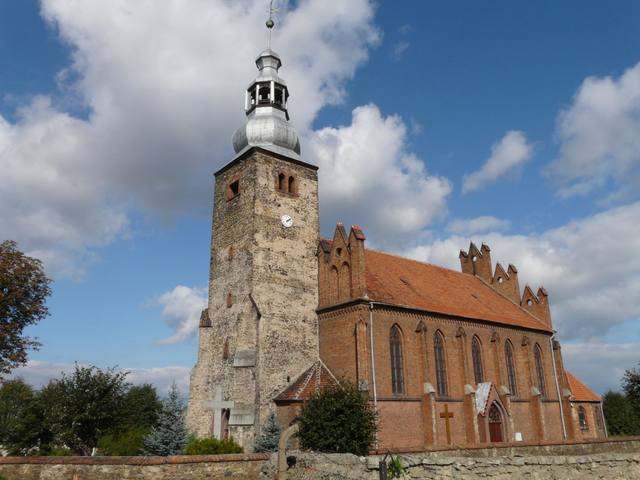 Kościół – Parafia Św. Jana Chrzciciela, Jaroszów