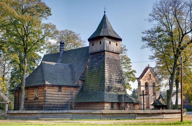 Kościół – Parafia Św. Michała Archanioła, Binarowa