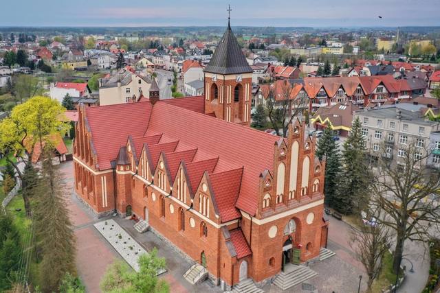 Kościół – Parafia Świętej Marii Magdaleny, Czersk