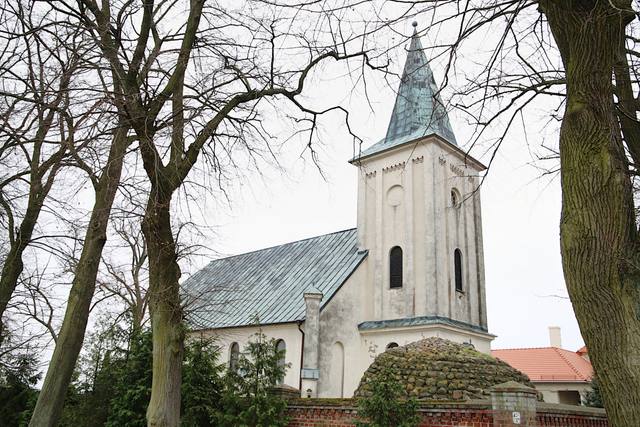 Kościół – Parafia Św. Stanisława BM, Pruśce