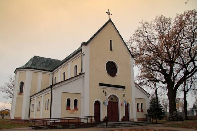 Kościół – Parafia Świętej Trójcy, Grabów nad Pilicą
