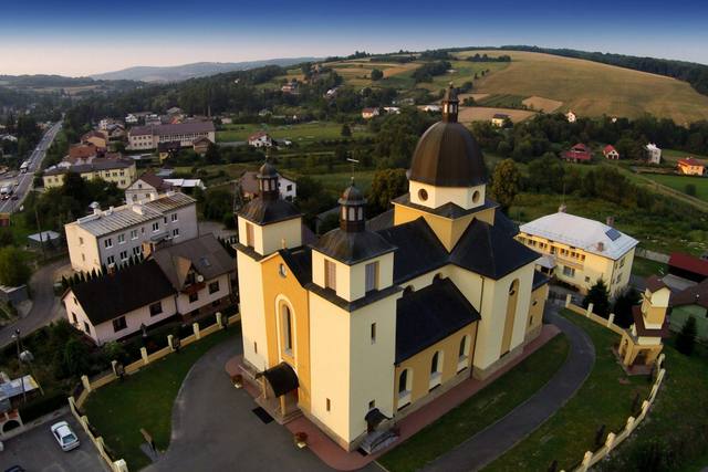 Kościół – Parafia Znalezienia Świętego Krzyża, Niebylec