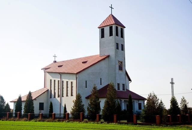 Kościół – Parafia MB Częstochowskiej, Krynica