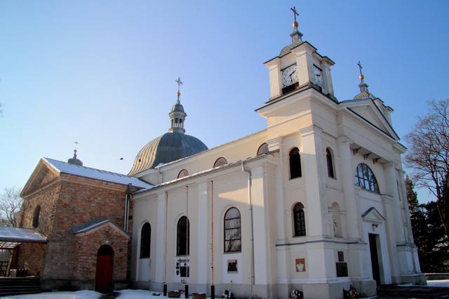 Kościół – Parafia Św. Andrzeja Apostoła, Suchedniów