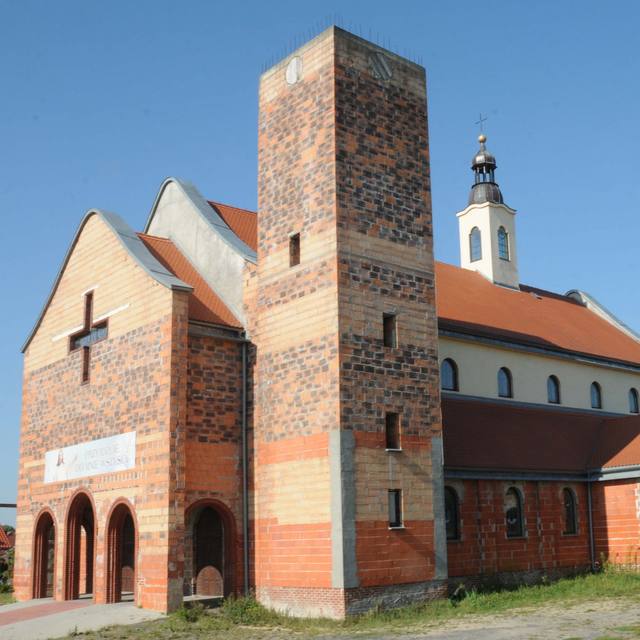 Kościół – Parafia Świętej Jadwigi Śląskiej, Lubań
