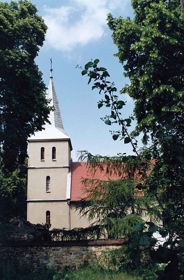 Kościół – Parafia Niepokalanego Poczęcia Najświętszej Maryi Panny, Maniów Wielki