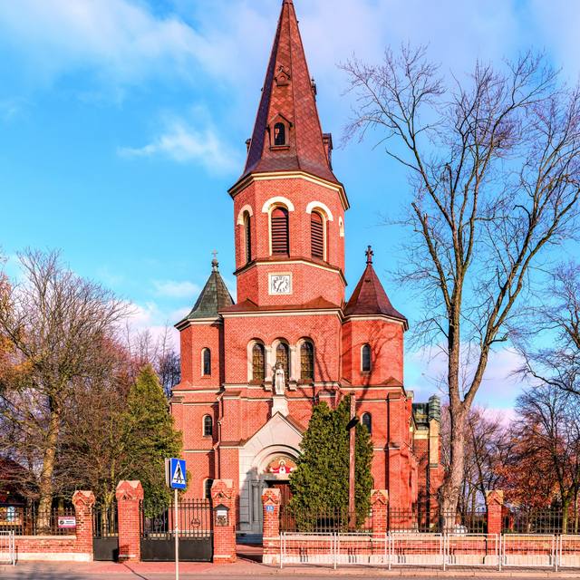 Kościół – Parafia Najświętszego Serca Pana Jezusa, Lubień Kujawski