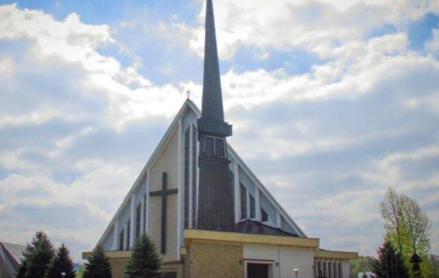 Kościół – Parafia Trójcy Przenajświętszej, Jodłowa