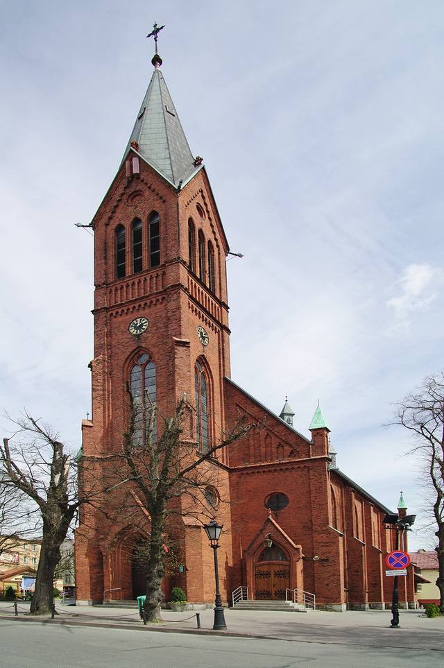 Kościół – Parafia Świętego Kazimierza, Kartuzy