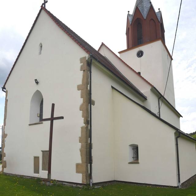 Kościół – Parafia Wniebowzięcia Najświętszej Maryi Panny, Pisarzowice