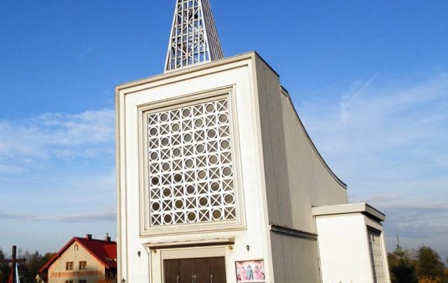 Kościół – Parafia Niepokalanego Serca Najświętszej Maryi Panny, Grabno