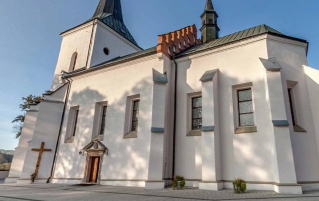 Kościół – Parafia Wszystkich Świętych, Bobowa
