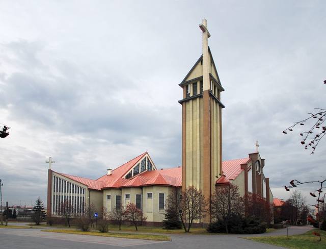 Kościół – Parafia Świętej Jadwigi Królowej, Tomaszów Mazowiecki
